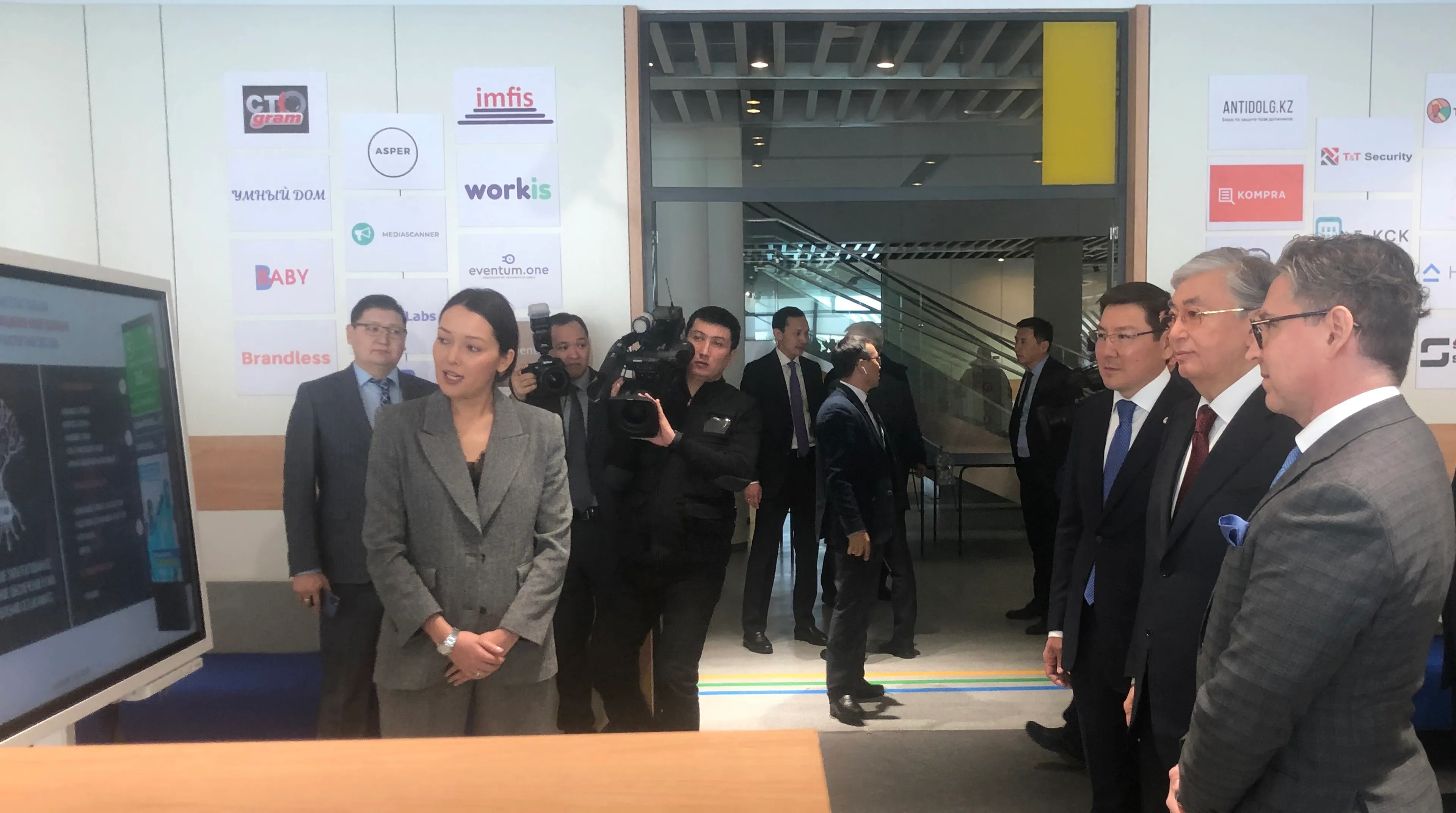 Капитал - Компания BBV презентовала Президенту проект «Интеллектуальная транспортная система»