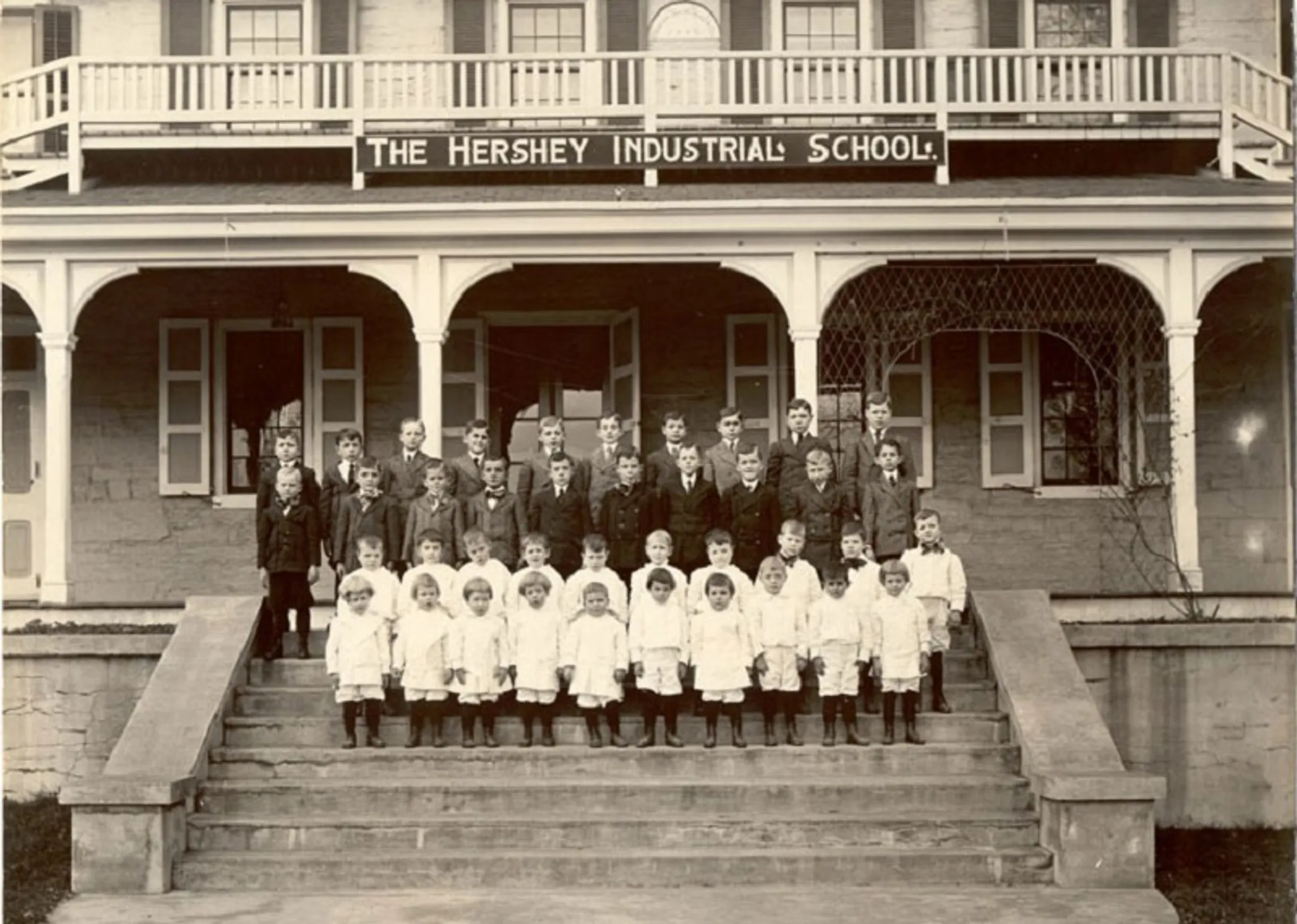 Воспитанники школы Hershey