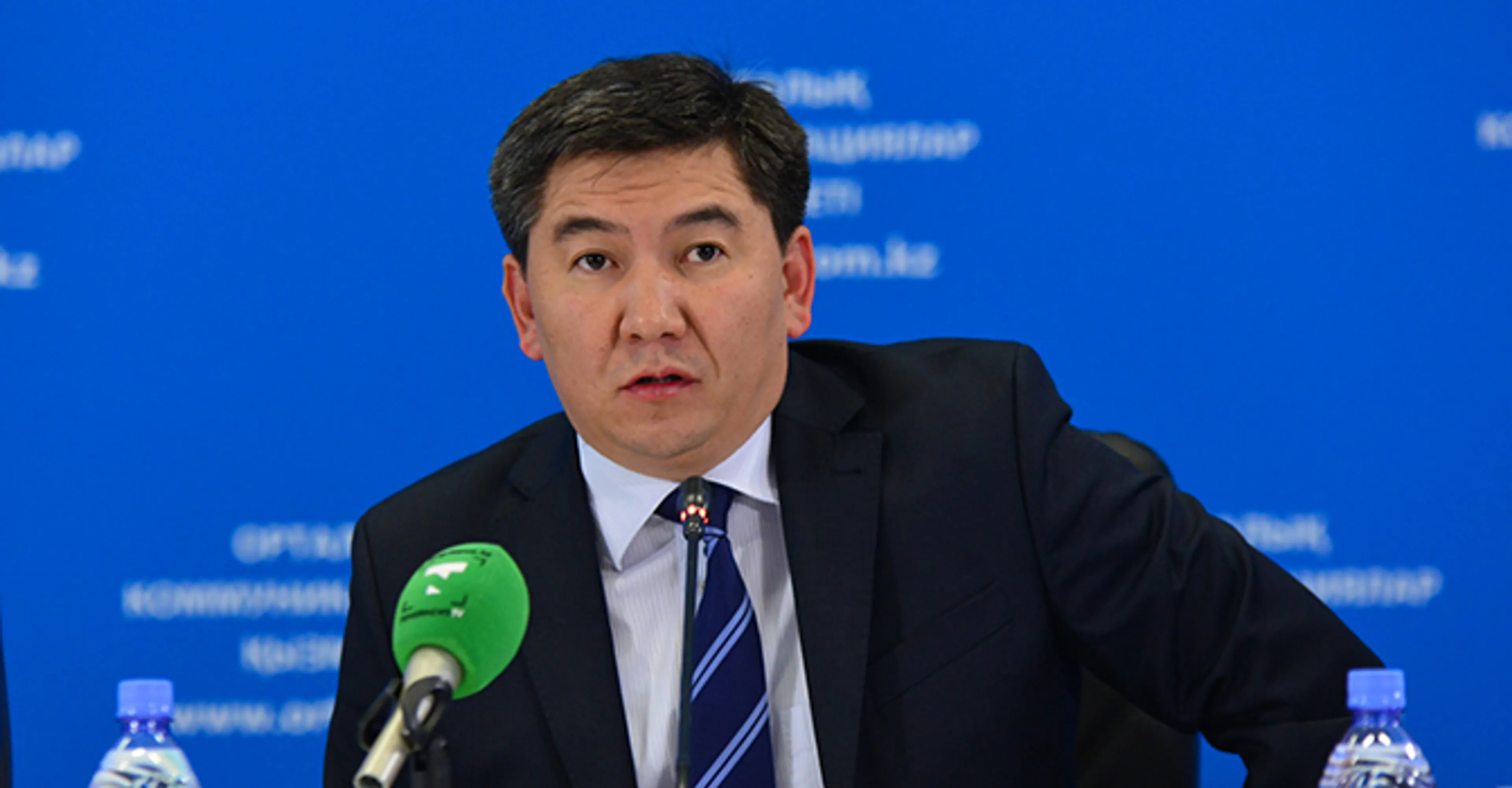 Капитал - Сбой воспитательной работы в школах признал Саринжипов