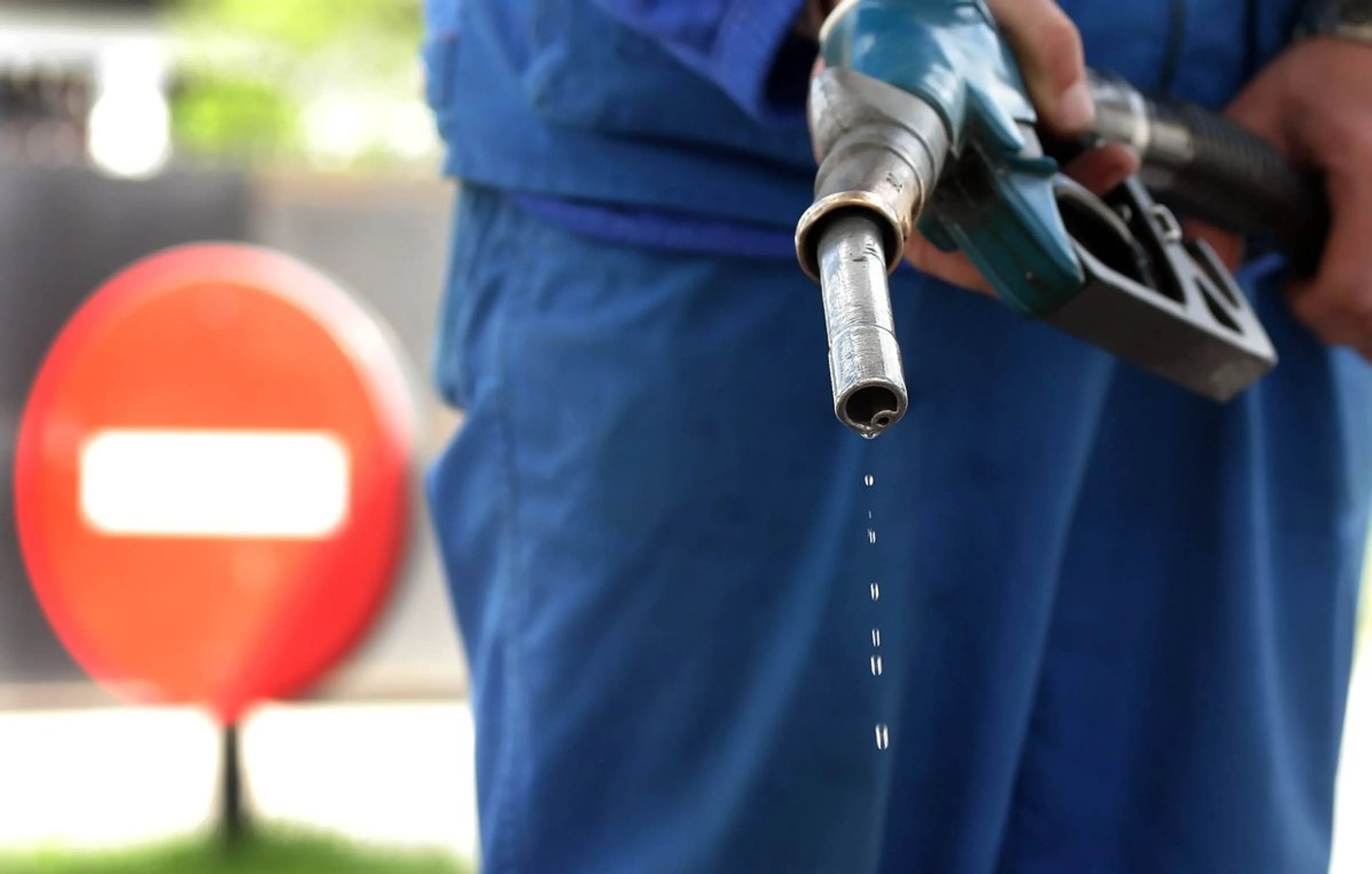 Капитал - С карагандинских автозаправок исчезло дизельное топливо