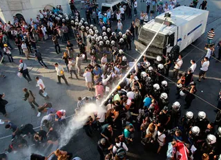 Капитал - В Турции полиция жестко разогнала протестующих