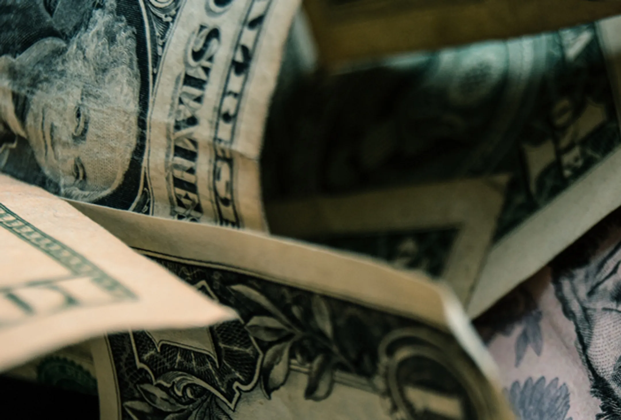 Итоги недели: тенге попал под влияние дешевеющей нефти - Image Kapital.kz