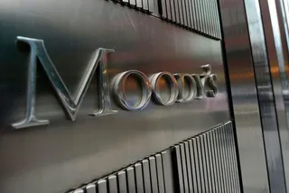 Капитал - Moody's может пересмотреть рейтинг РФ