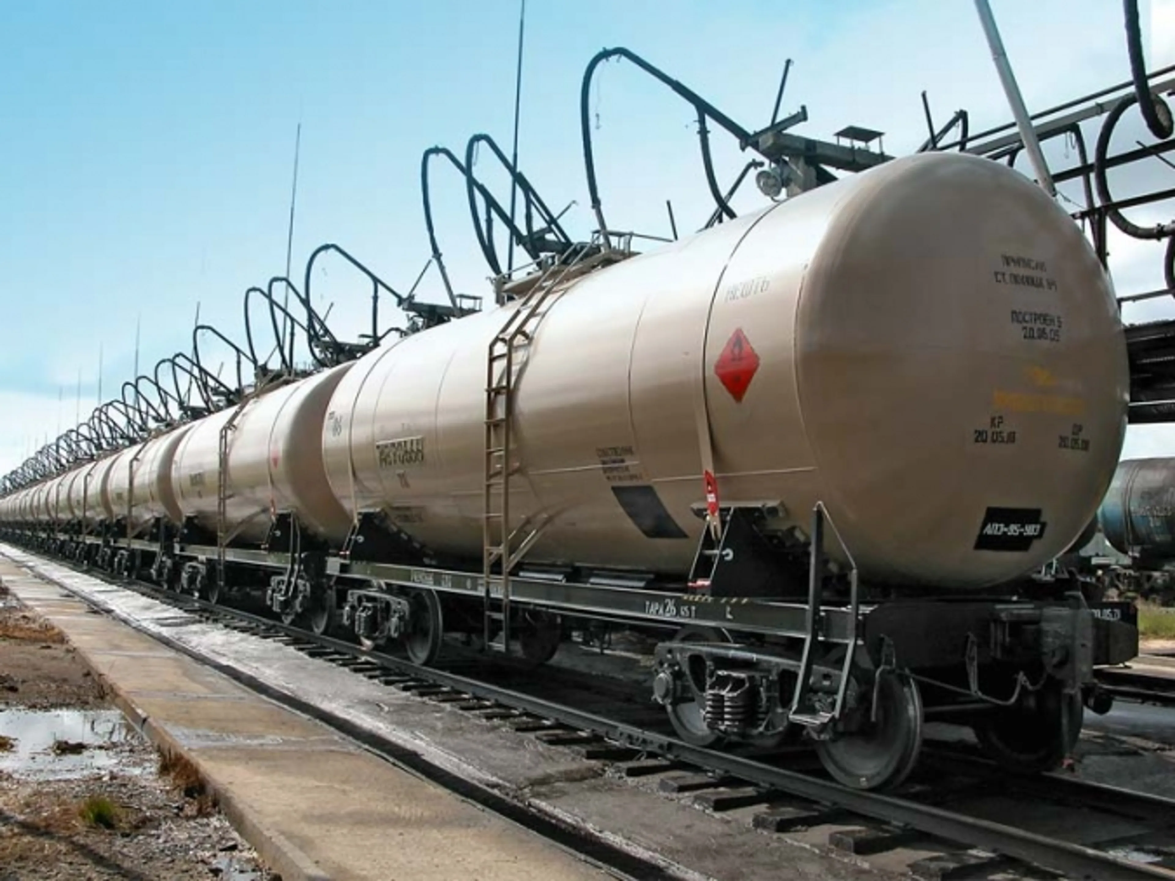 Капитал - Запрета на российские нефтепродукты не будет