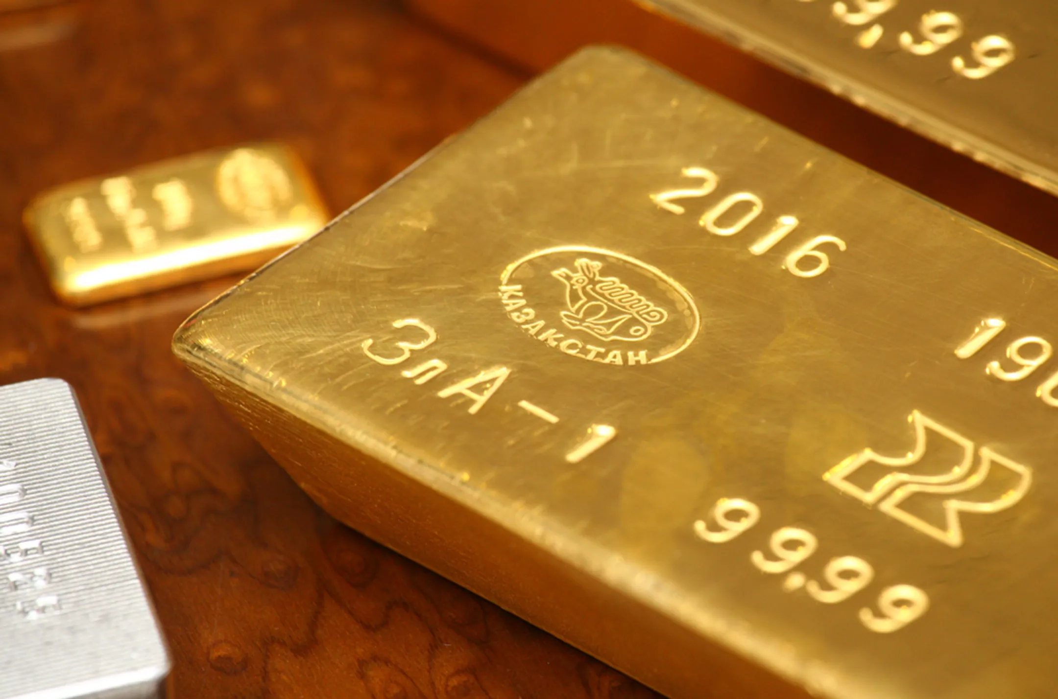 Золотовалютные резервы Нацбанка выросли на $ 2,7 млрд - Image Kapital.kz