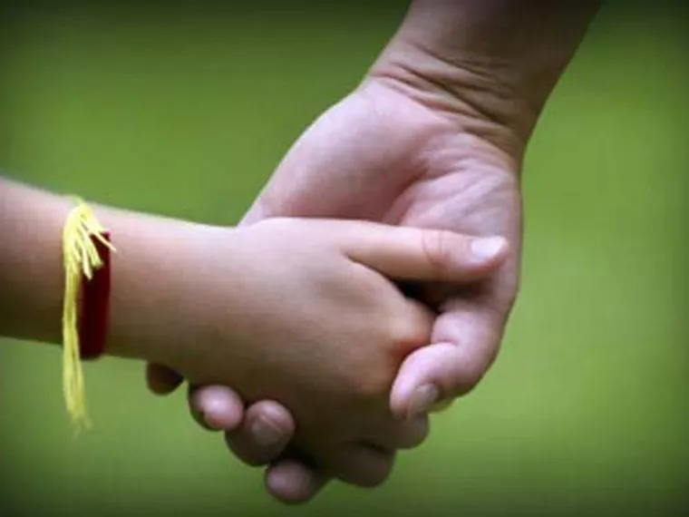 Капитал - За иностранными усыновителями нужен контроль