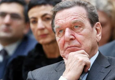 Главой совета директоров Роснефти избрали Герхарда Шрёдера