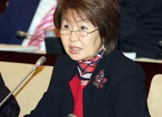 Капитал - Выплачивать пособия работающим женщинам, имеющим детей до 1 года