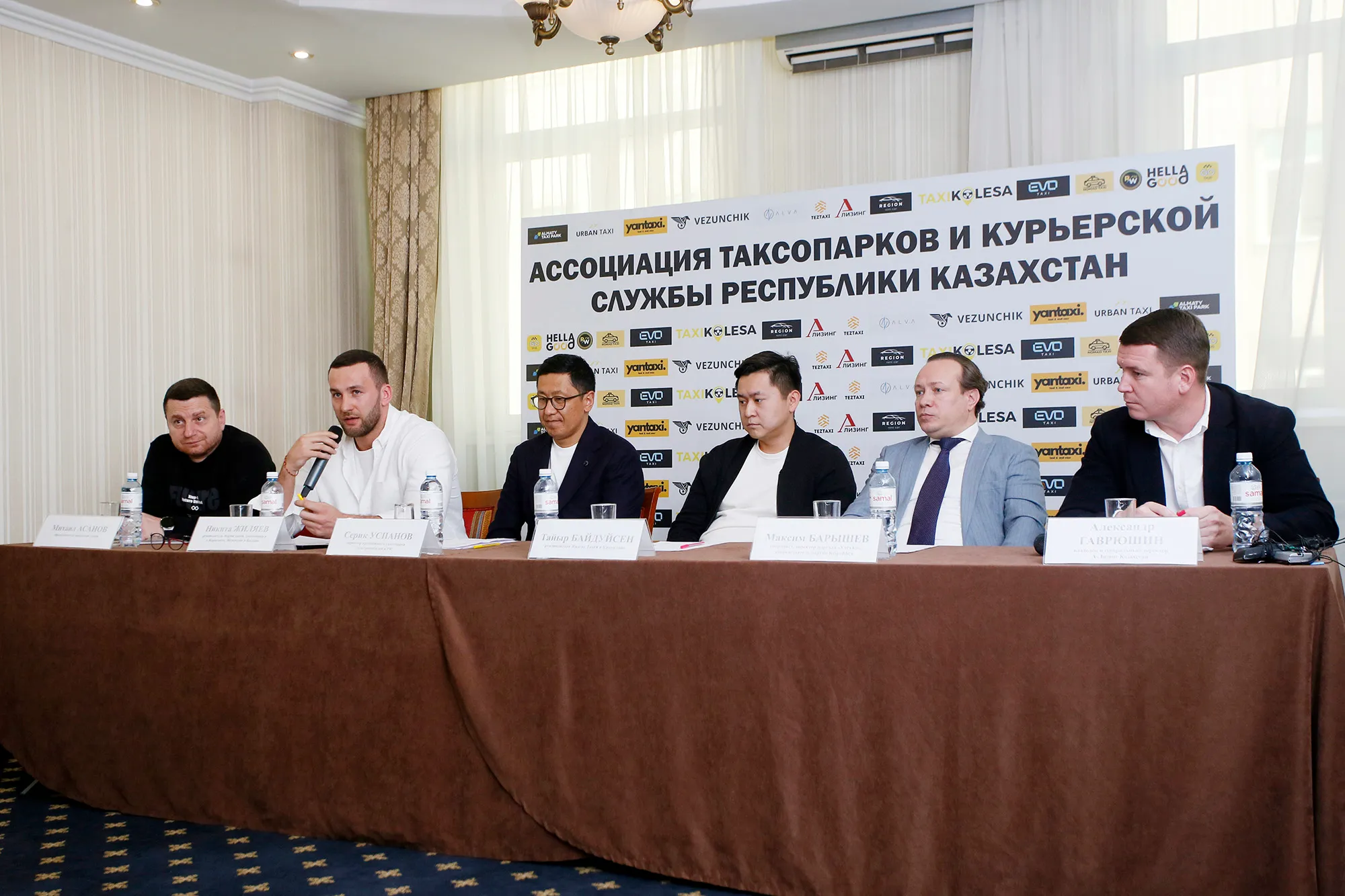 Многие таксопарки могут обанкротиться