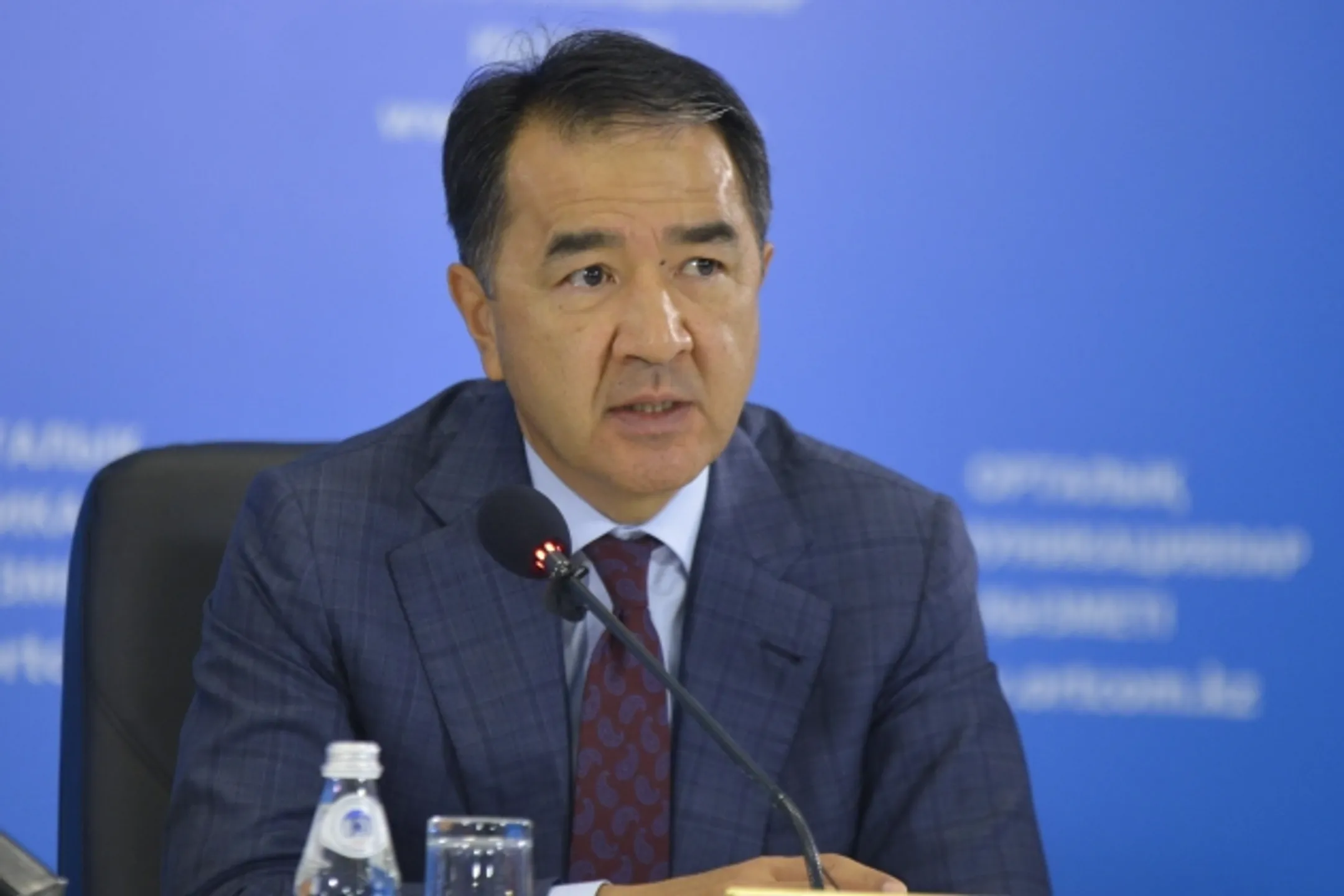 Премьер-министр поручил разобраться с ценами на авиабилеты - Image Kapital.kz