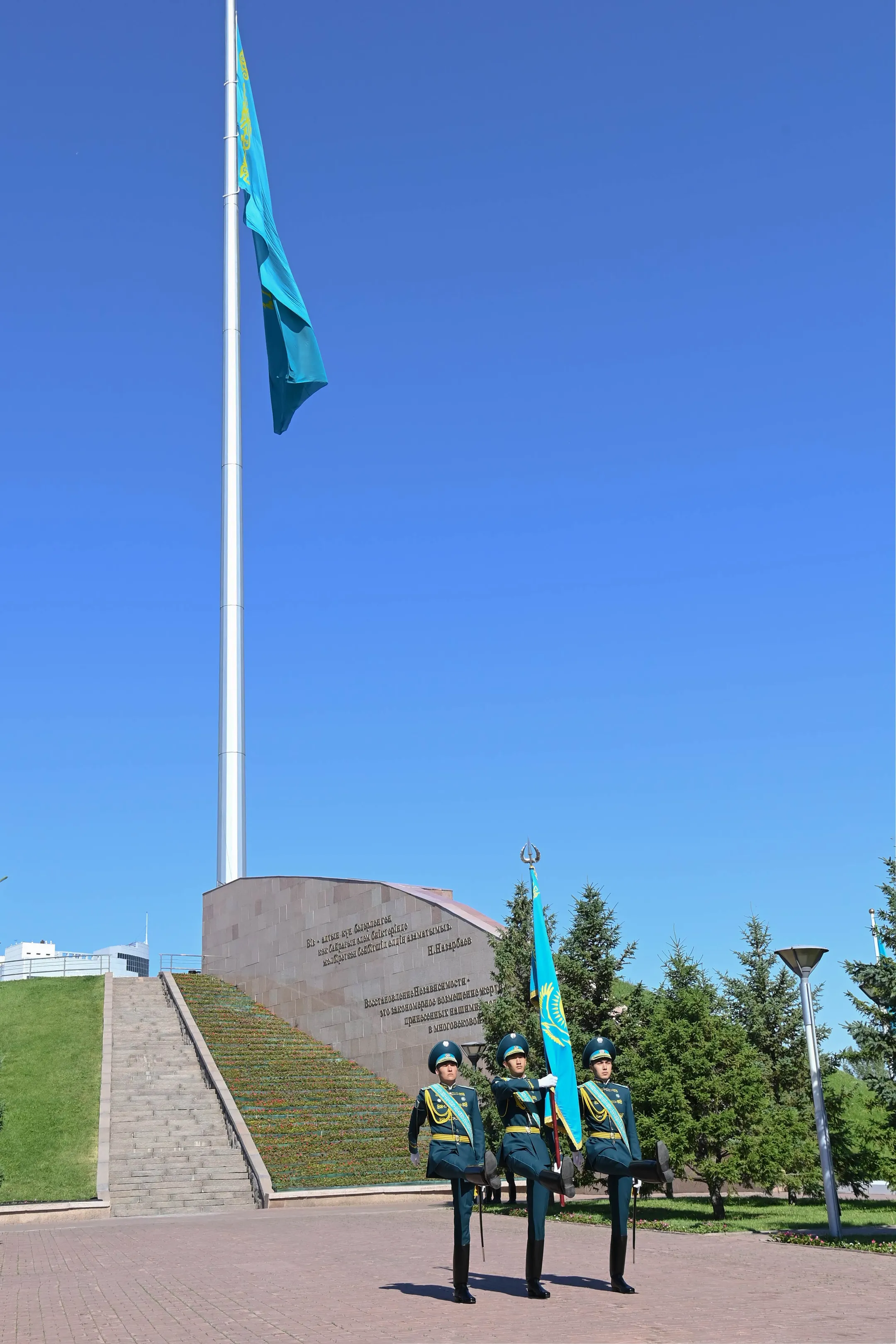 Президент: Важно ужесточить законодательство об использовании госсимволов - Image Kapital.kz