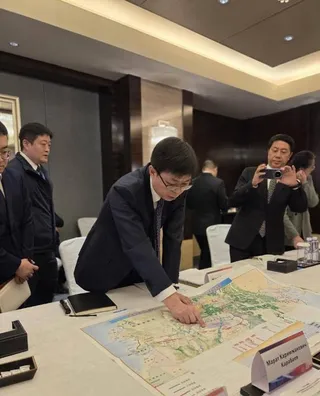 Капитал - Chinacai Finance Investment может вложить $1 млрд в создание логистического парка и склада  