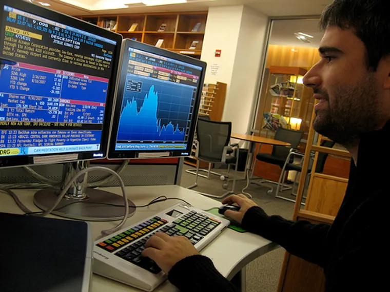 Капитал - Пенсионные фонды снижают доходность