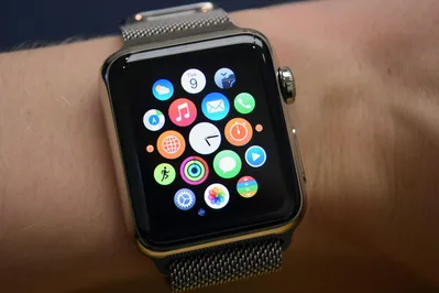Продажи Apple Watch сократились на 73%
