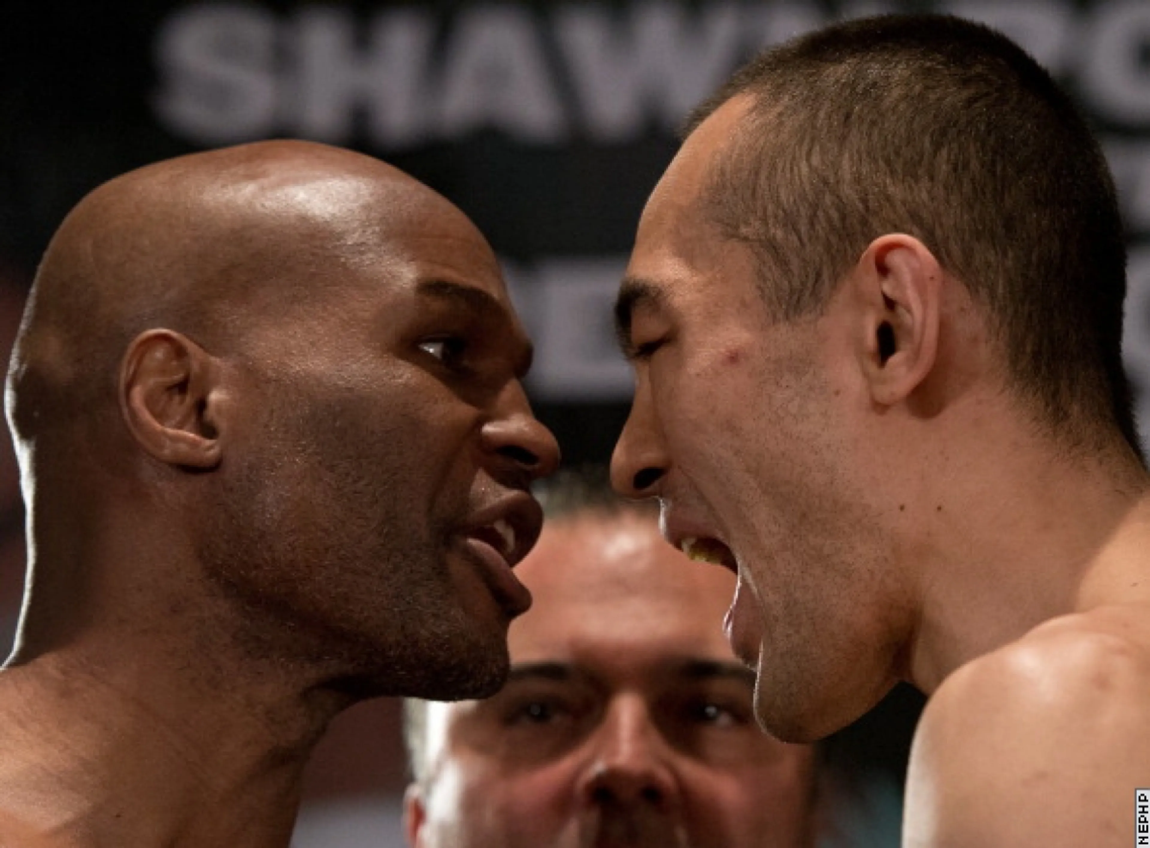 Капитал - Шуменов перевесил Хопкинса на взвешивании