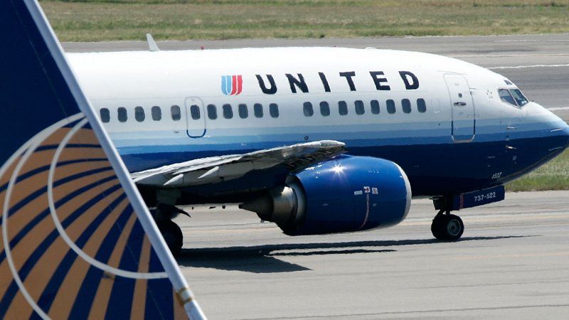 United Airlines потерял $600 млн после инцидента с пассажиром- Kapital.kz