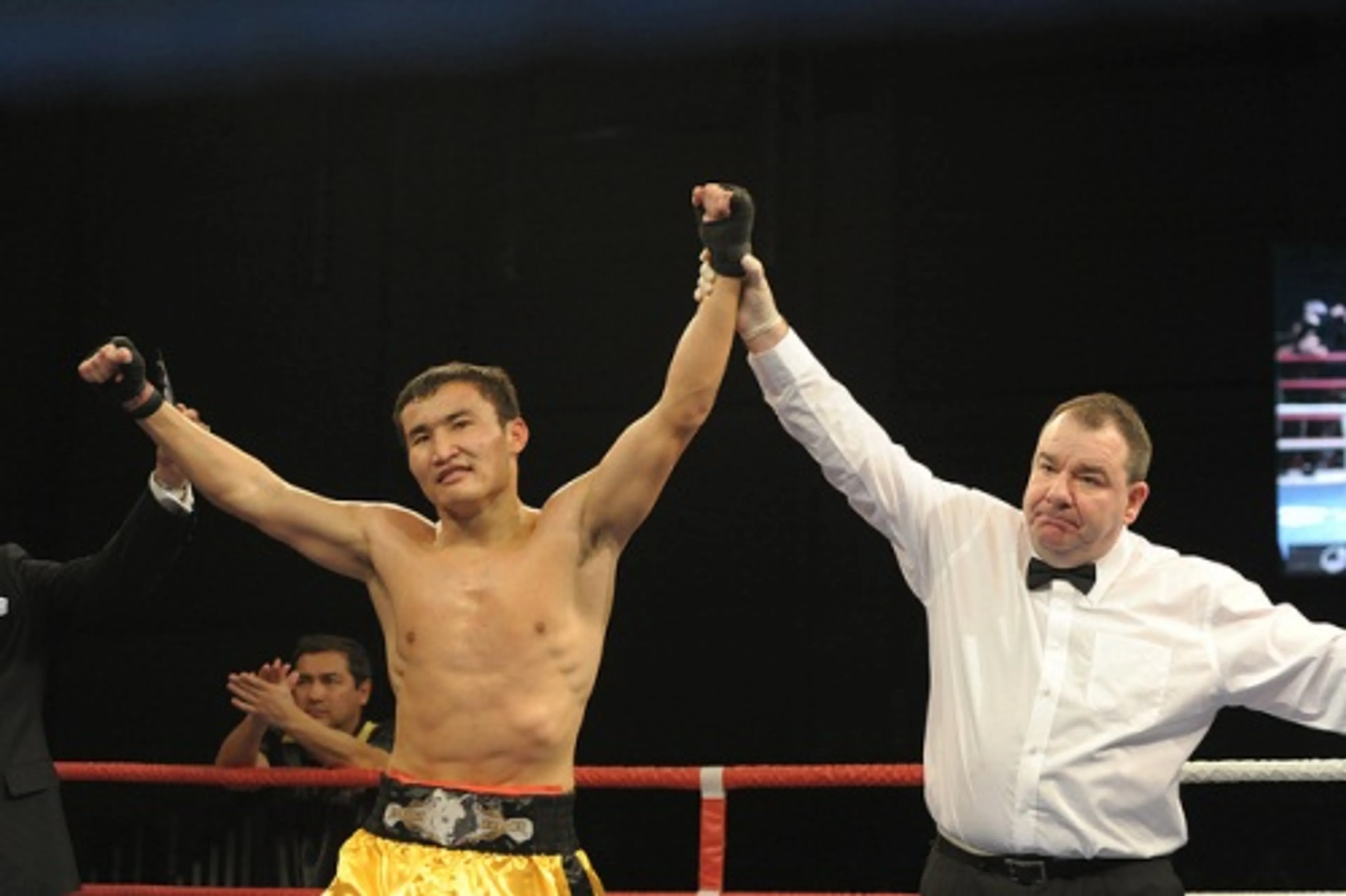 Капитал - Канат Ислам нокаутировал Хосе Антонио Родригеса