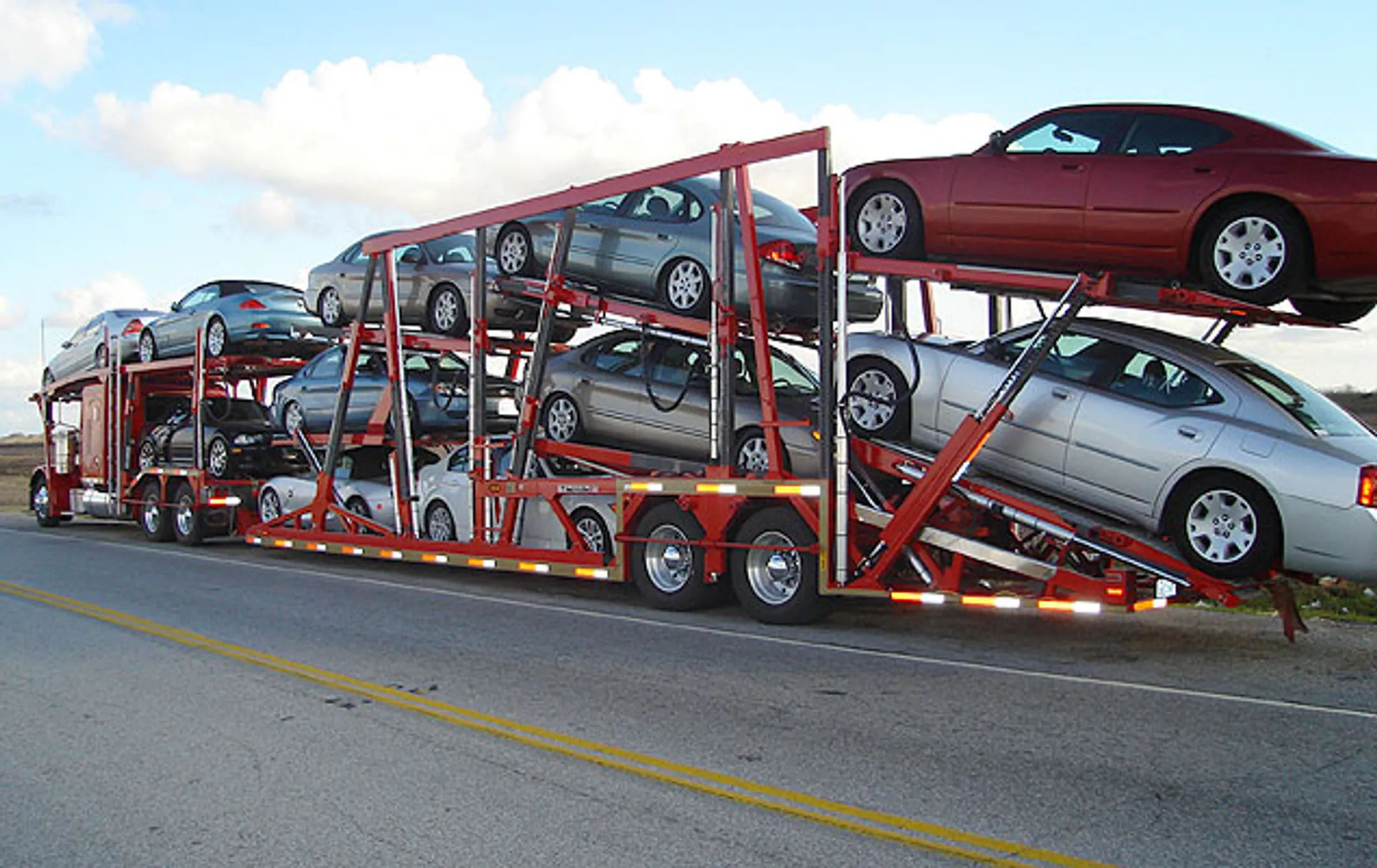 В Казахстан запретят ввозить старые автомобили - Image Kapital.kz