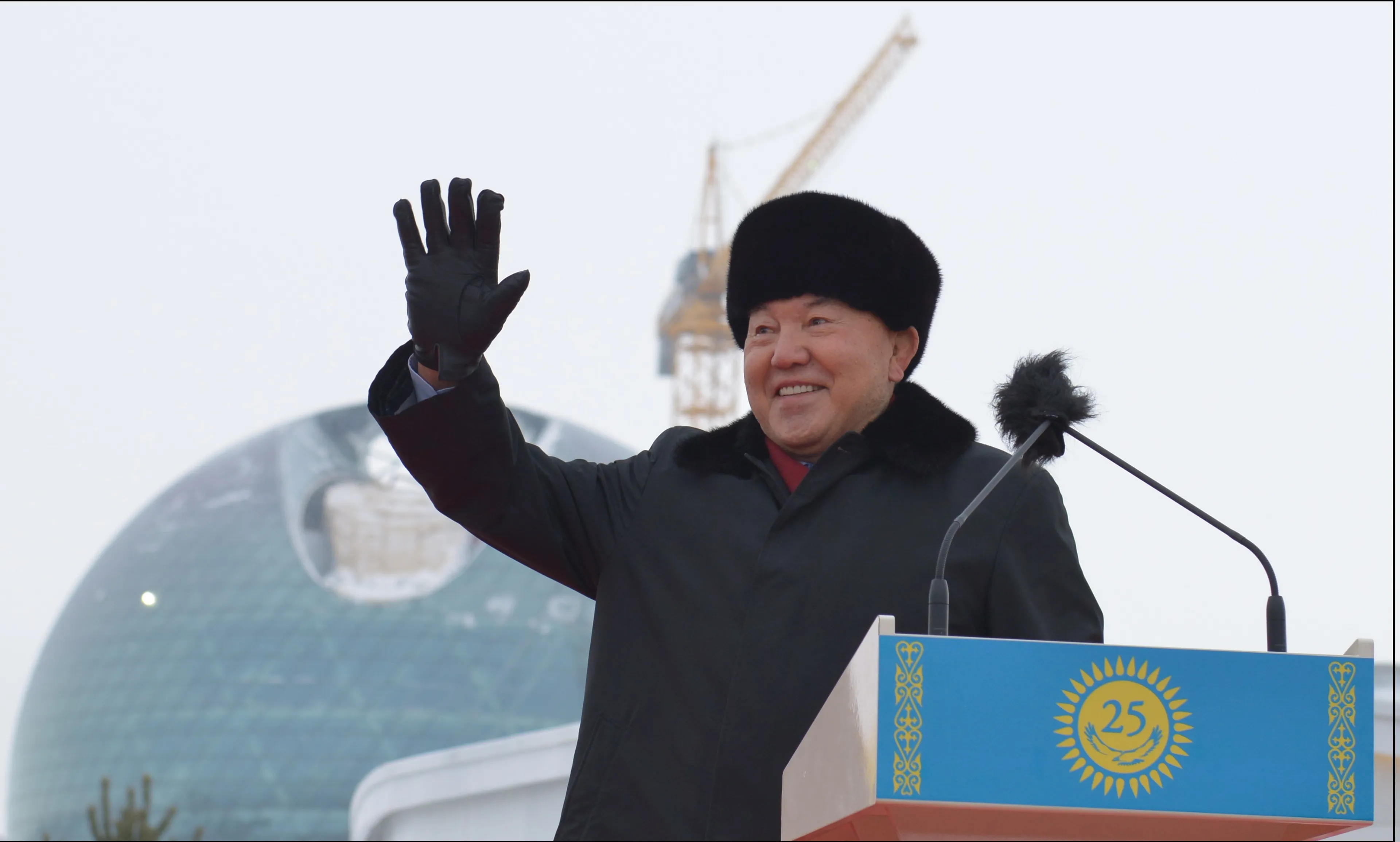 Капитал - Президент открыл монумент 25-летия Независимости