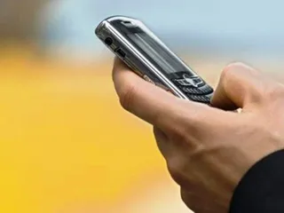 Капитал - Северная Корея разрешила провозить телефоны