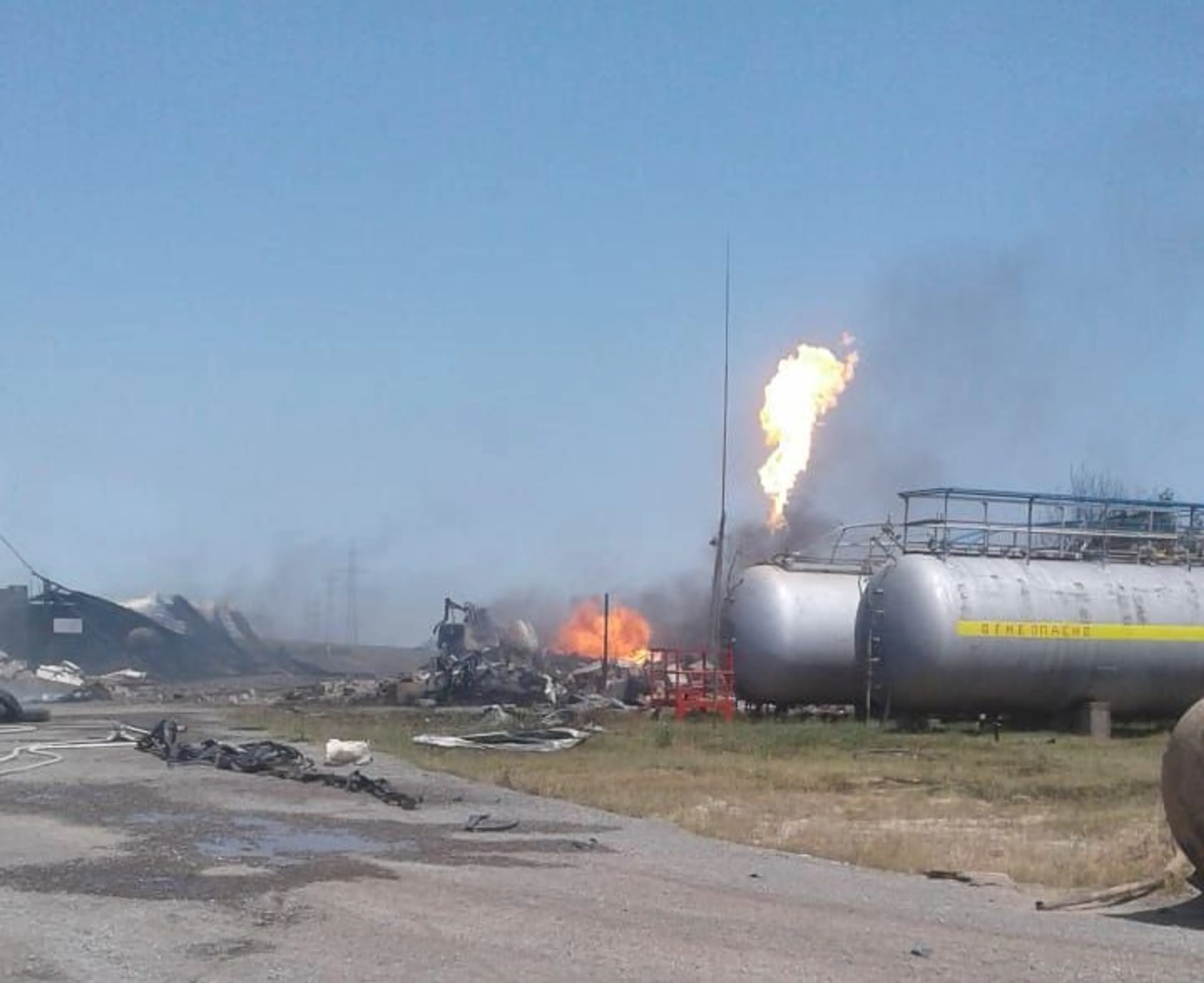 Капитал - На заправке в Шымкенте взорвались цистерны