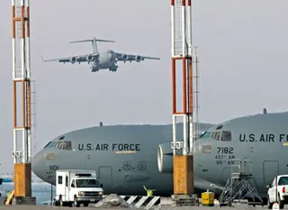 Капитал - Парламент Кыргызстана проголосовал за денонсацию базы Манас