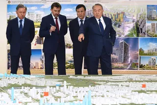 Капитал - Нурсултану Назарбаеву рассказали о застройке и развитии Астаны