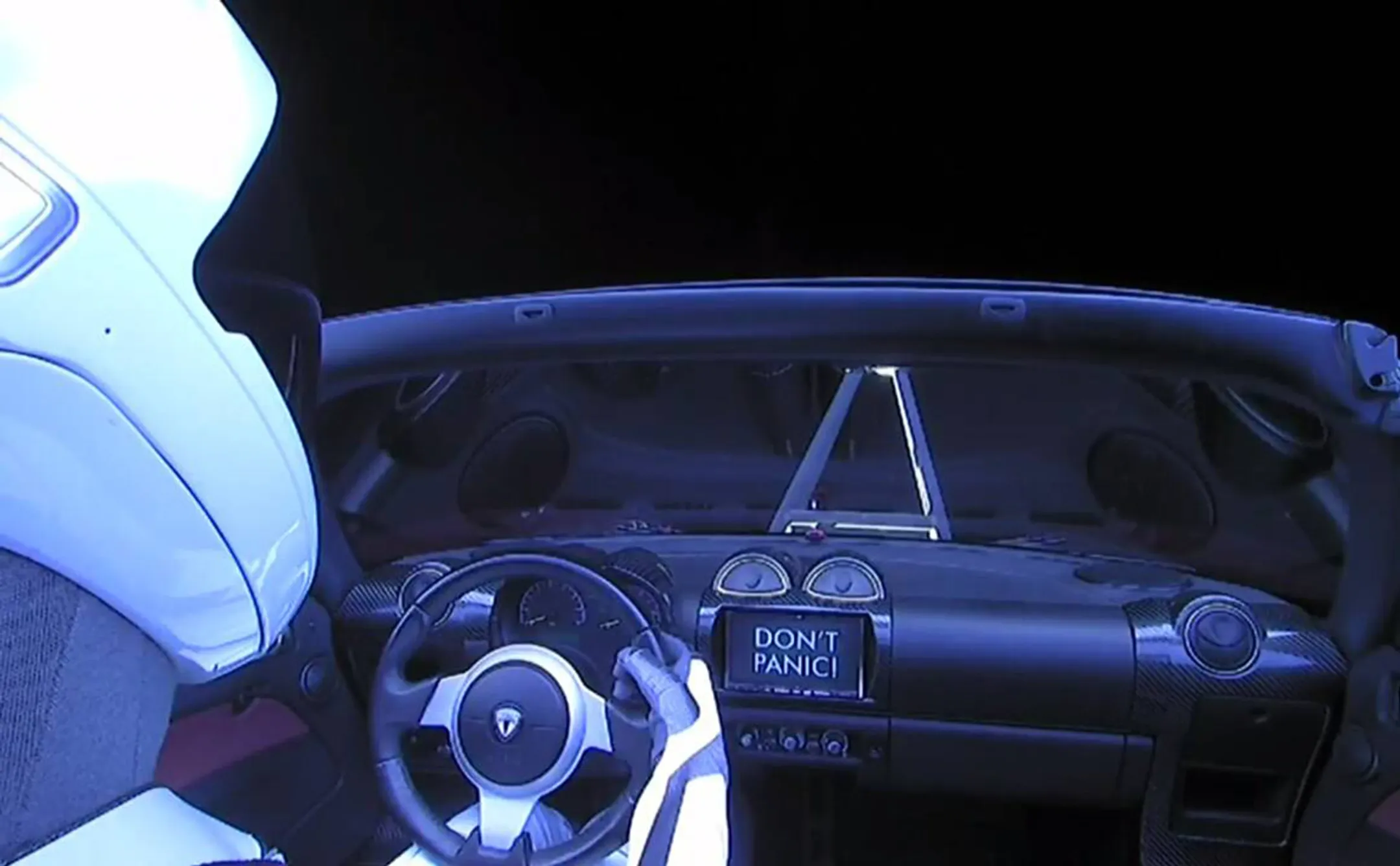 Tesla Roadster официально зарегистрировали как космический корабль - Image Kapital.kz