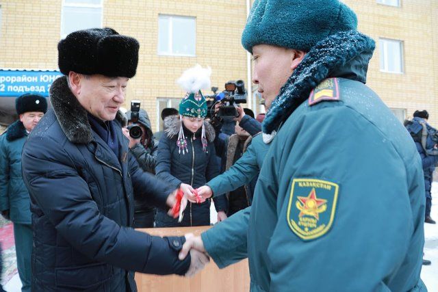 Военные получили служебные квартиры в Семее- Kapital.kz