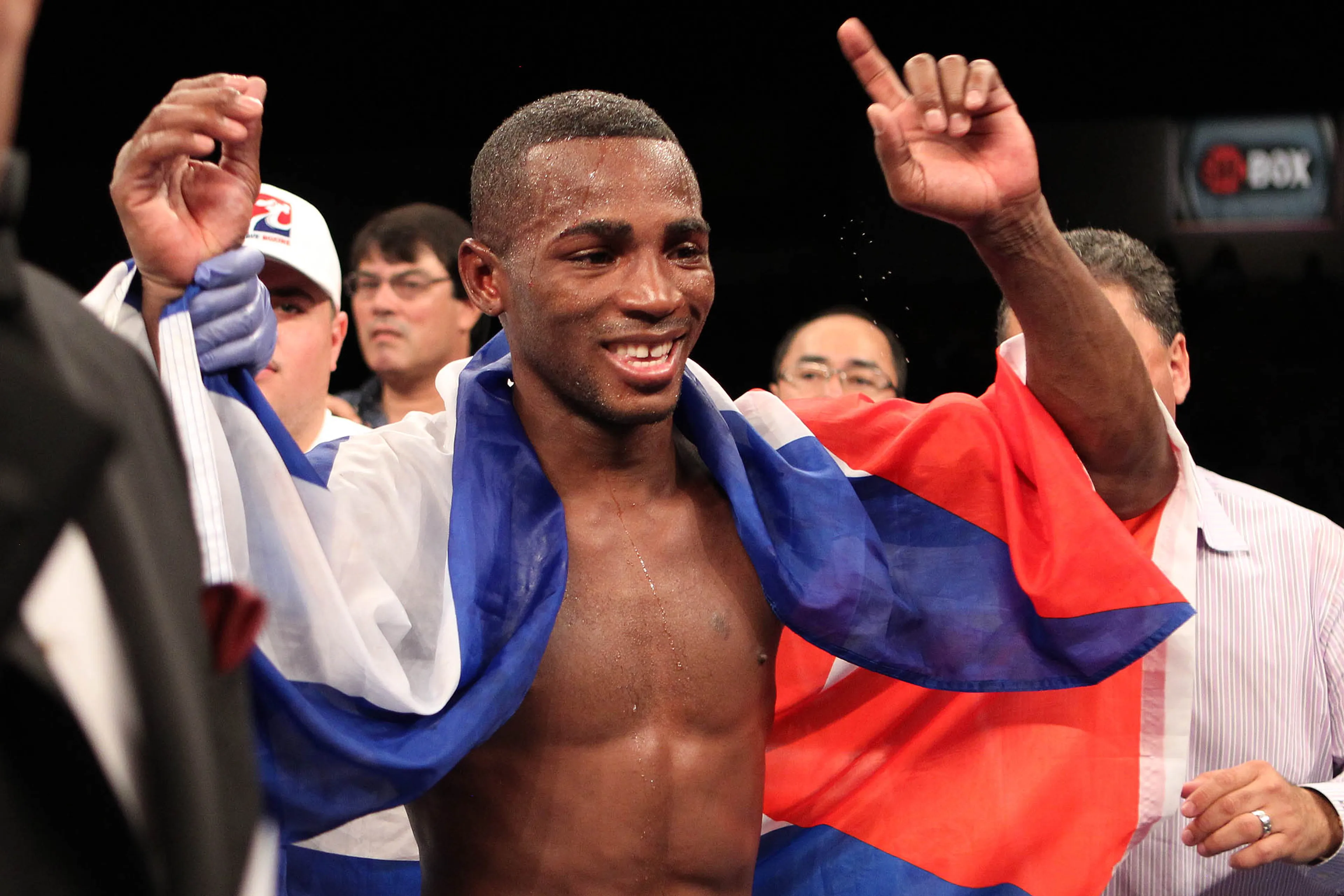 Капитал - Эрисланди Лара бросил вызов Геннадию Головкину