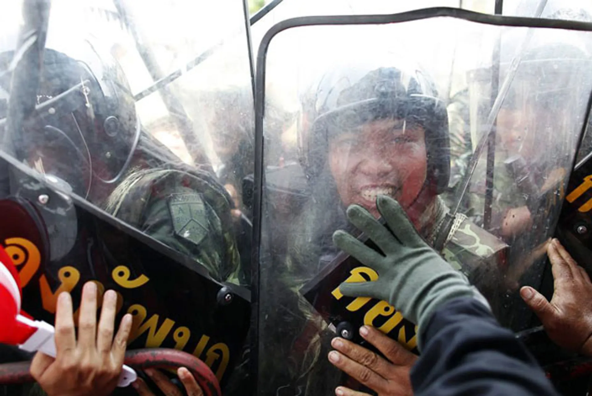 Капитал - От столкновений в Таиланде пострадали 100 человек