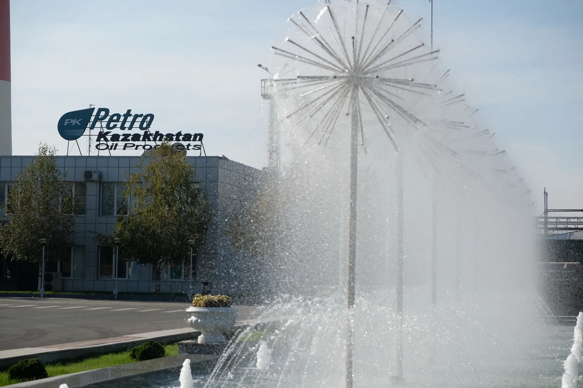 Капитал - Казахстан полностью обеспечивает себя нефтепродуктами