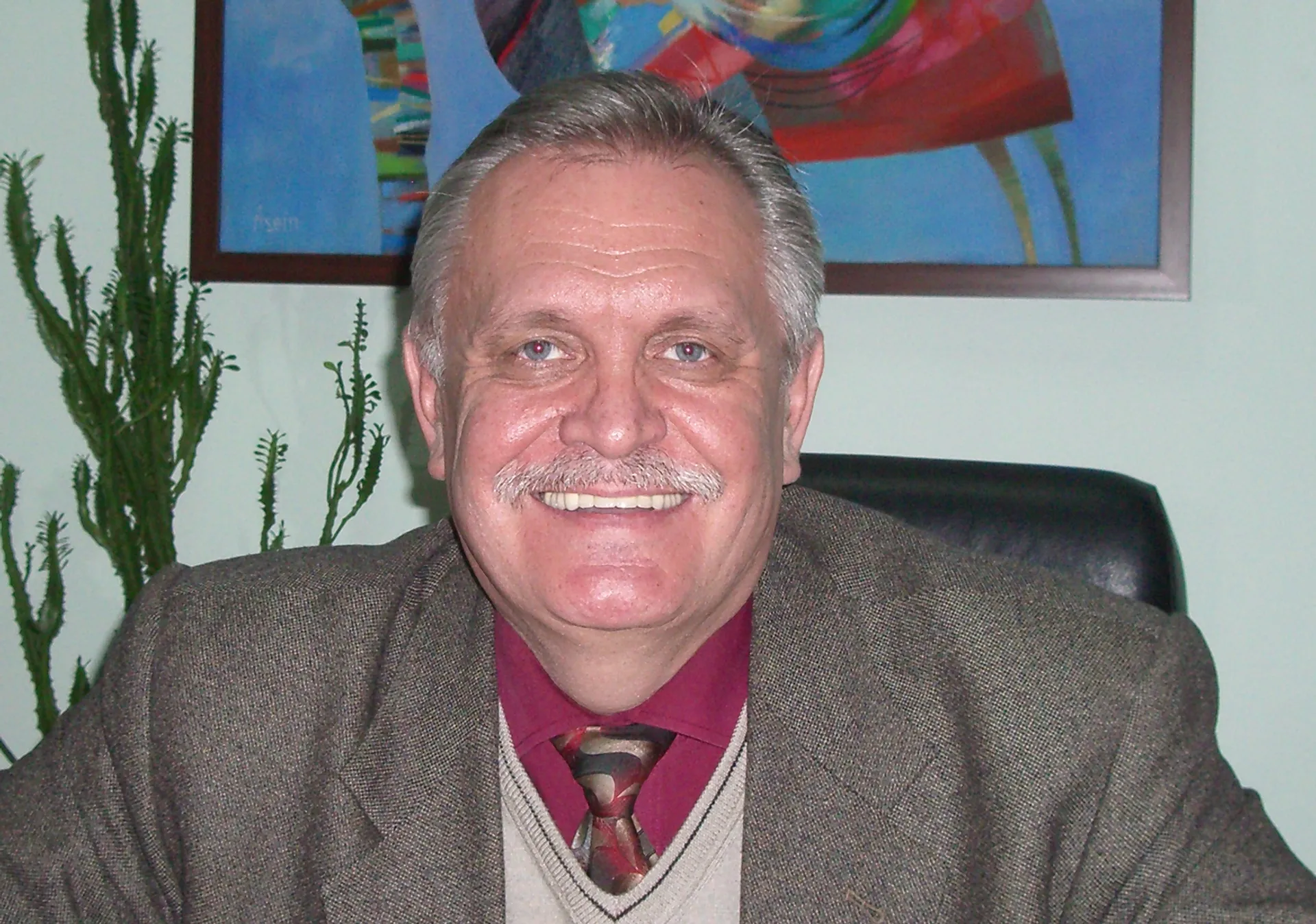 Капитал - Сложный путь товаров в Казахстан