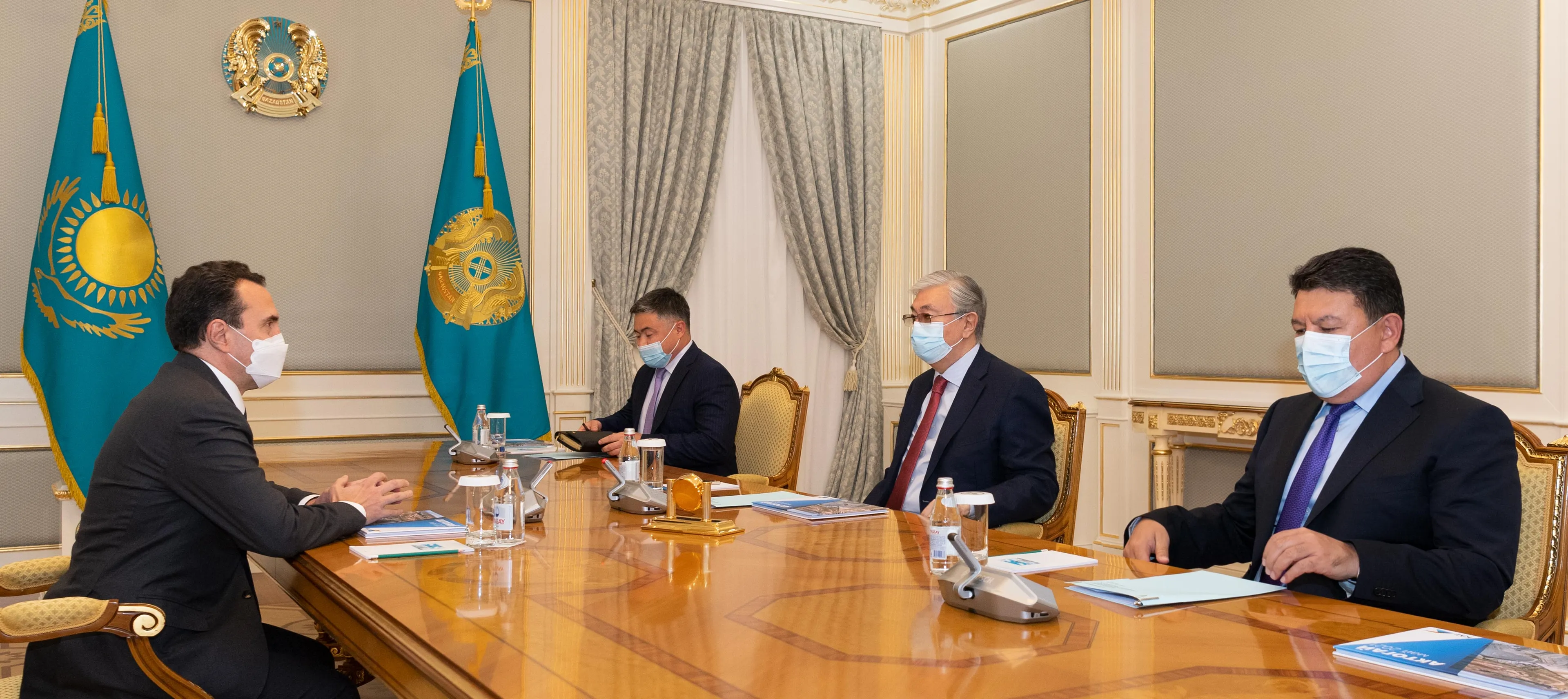 Капитал - Президент принял председателя совета директоров группы KAZ Minerals