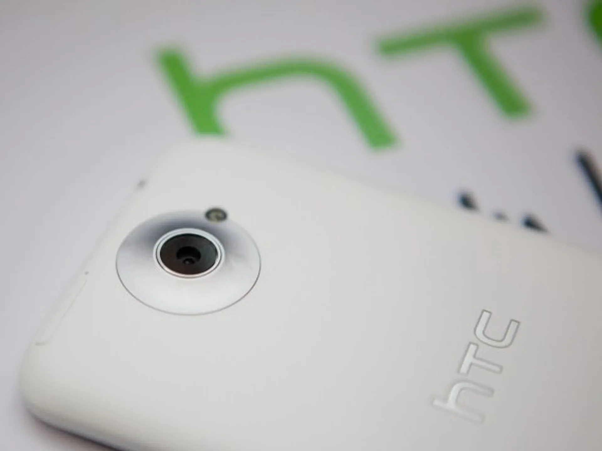 Капитал - HTC сообщила об убытках