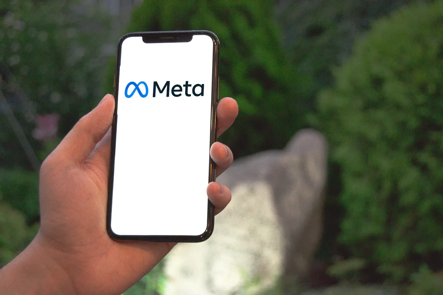 Meta сократит выплаты сотрудникам в виде акций