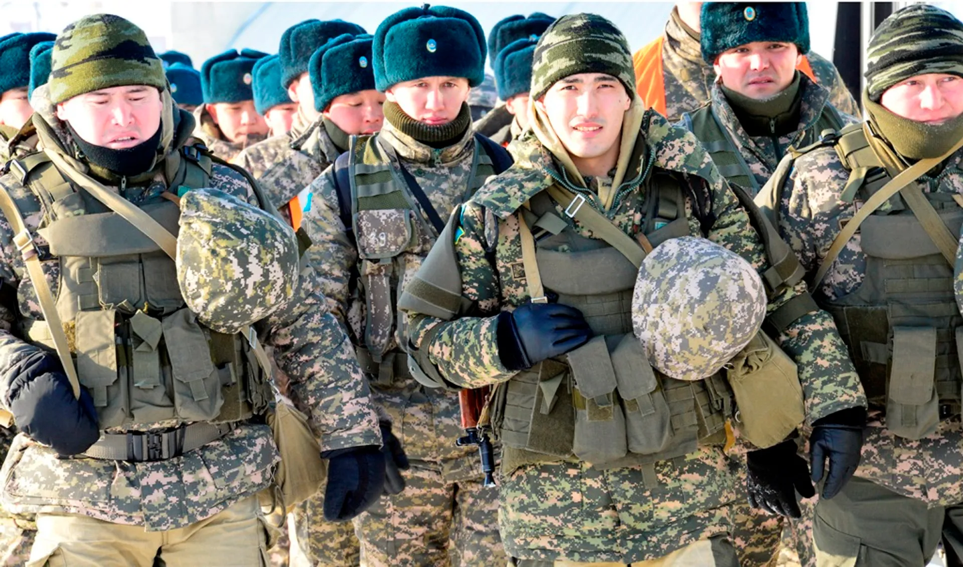 Капитал - Войска на юге Казахстана подняты по тревоге