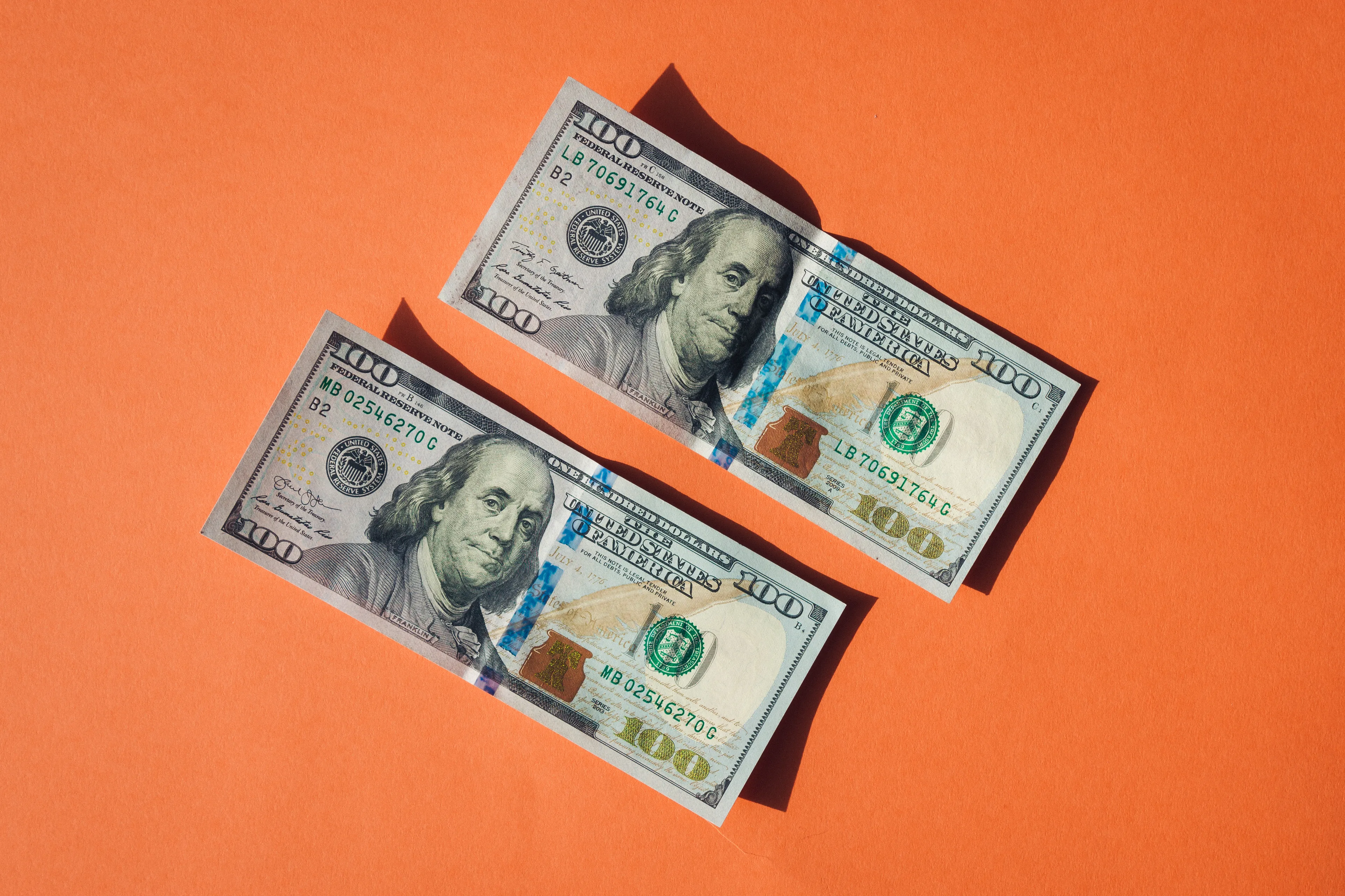 Капитал - В октябре казахстанцы купили доллары на 188 млрд тенге