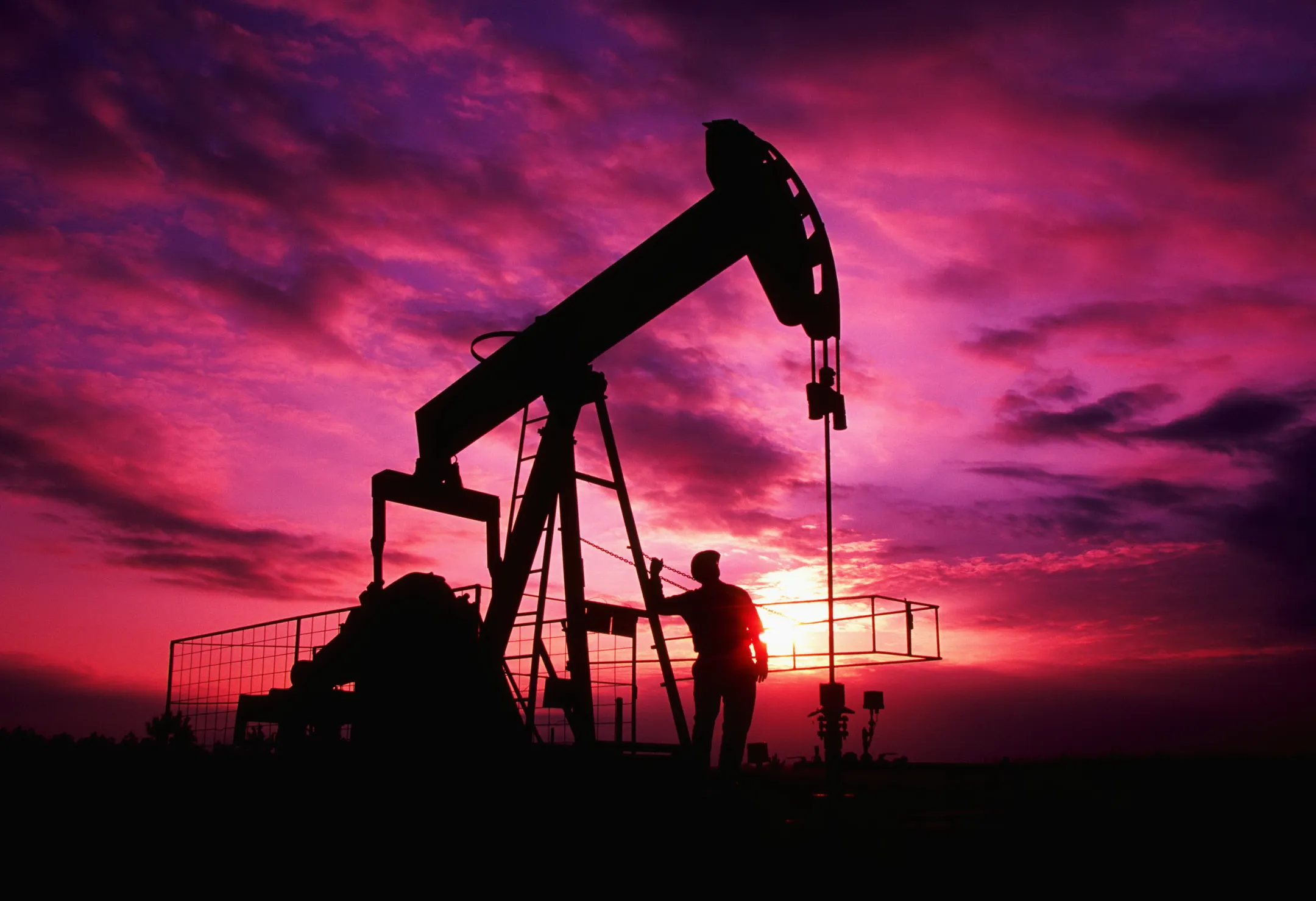 Brent-2015: горят фонари и причудливы тени - Image Kapital.kz
