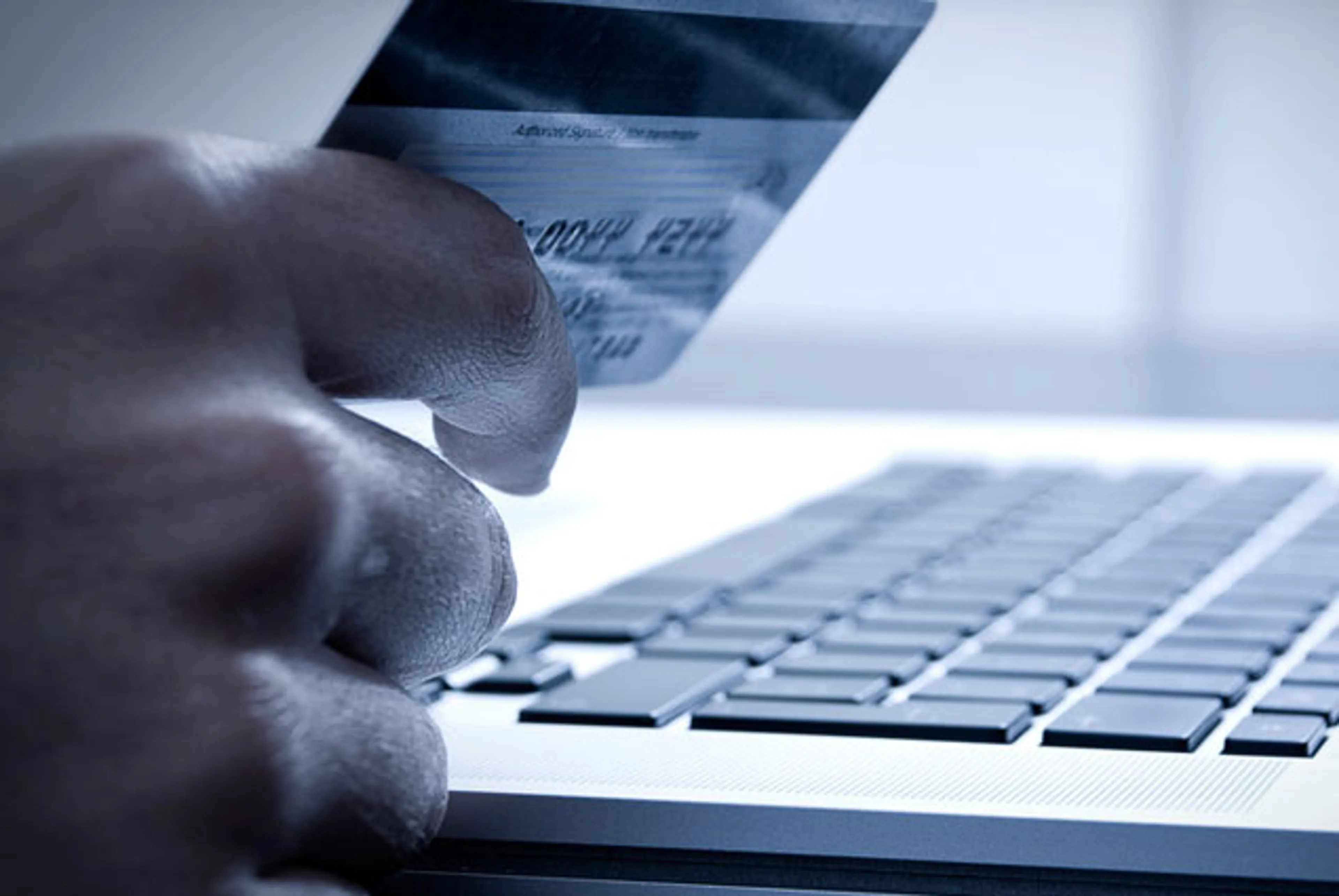 Капитал - Денежный оборот по картам увеличился на 43,7 млрд