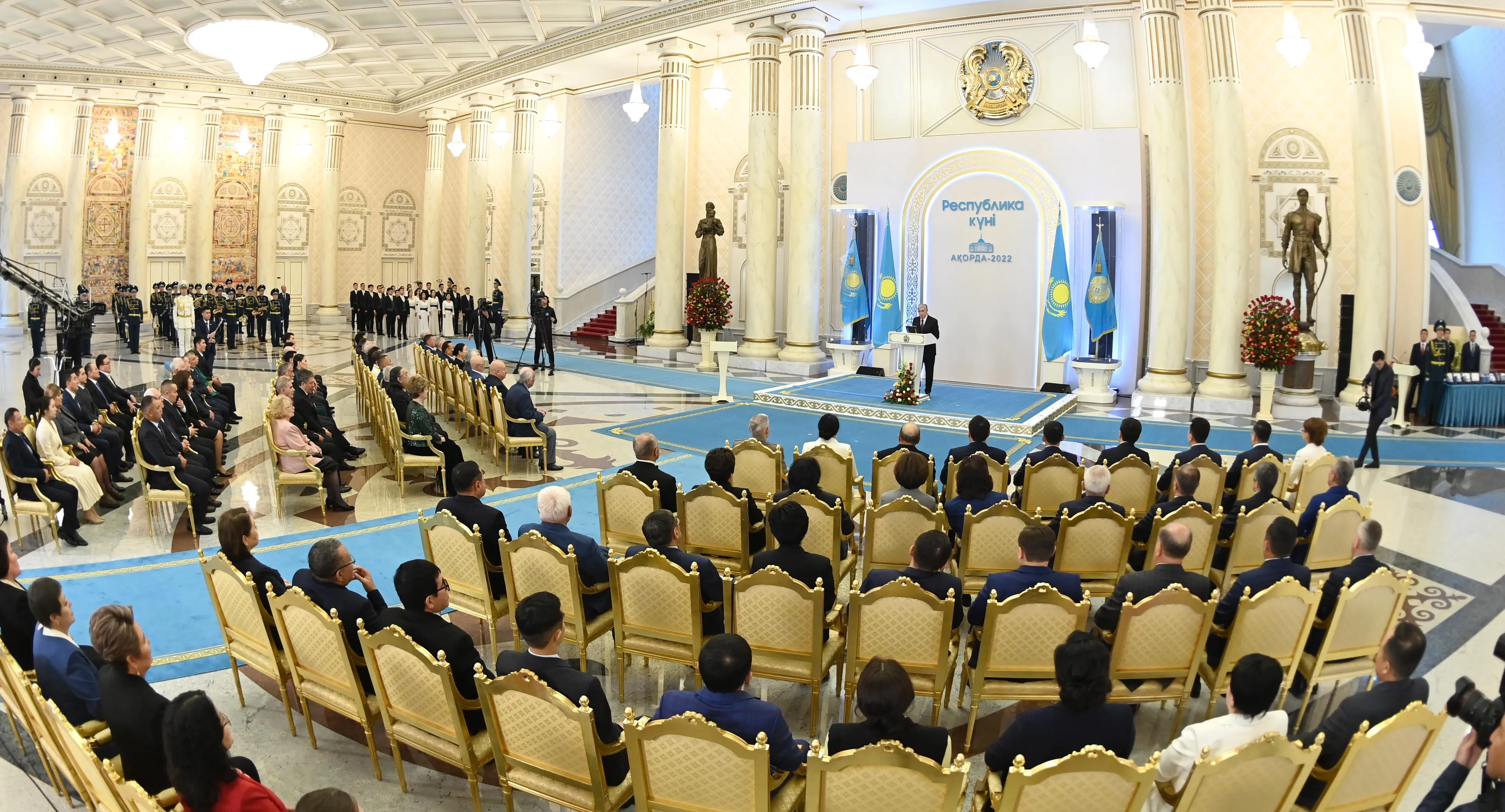 Капитал - Президент: Наш народ много лет шел по священному пути к суверенитету