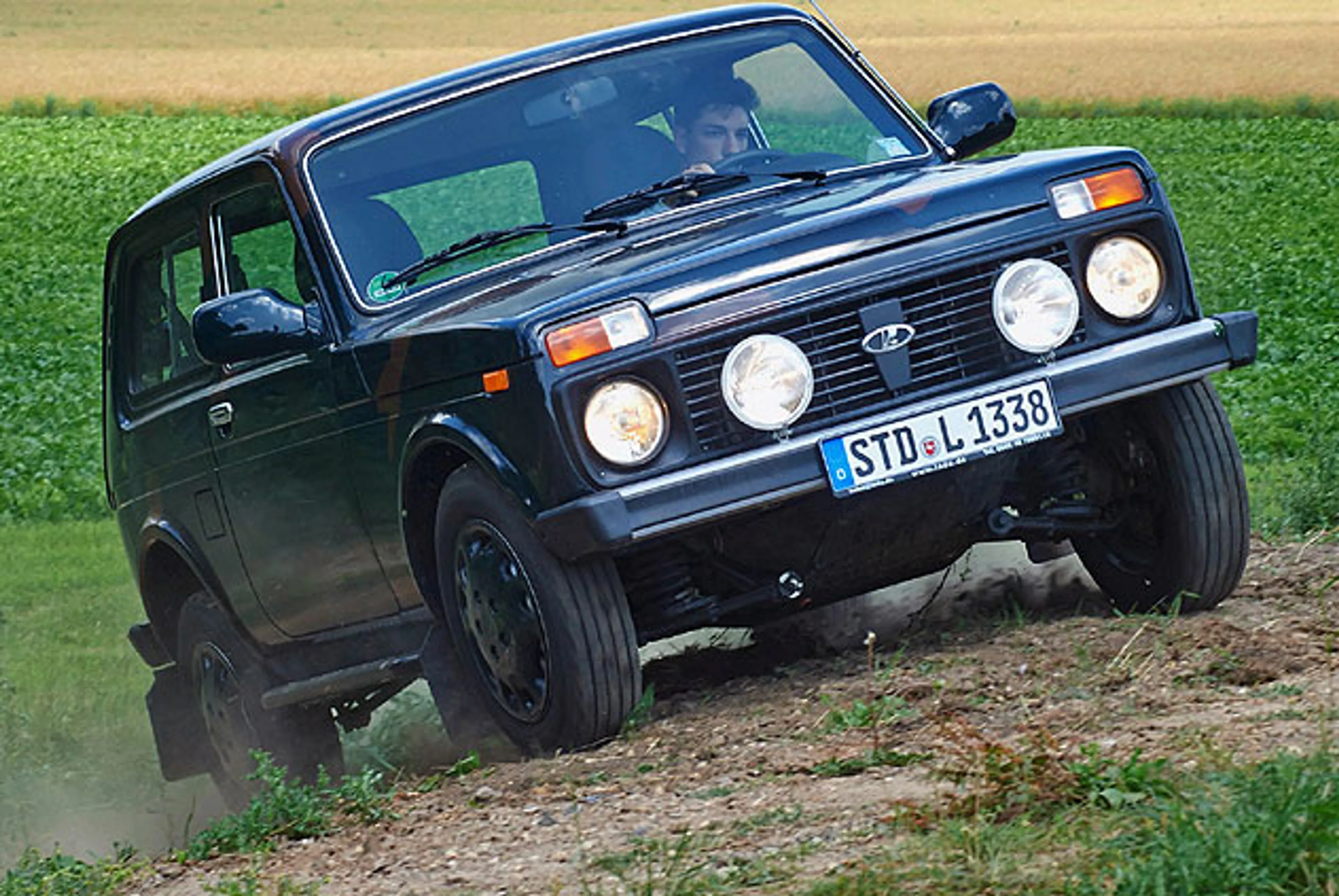 Капитал - Нива продается лучше нового Range Rover