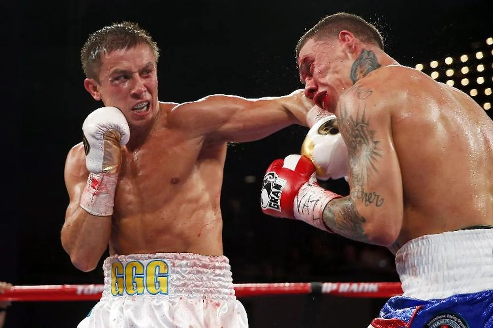 Капитал - Геннадий Головкин сломал ребро спарринг-партнёру