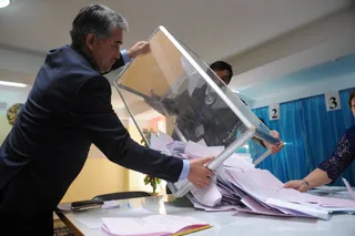 Капитал - В Казахстане начался подсчет голосов избирателей