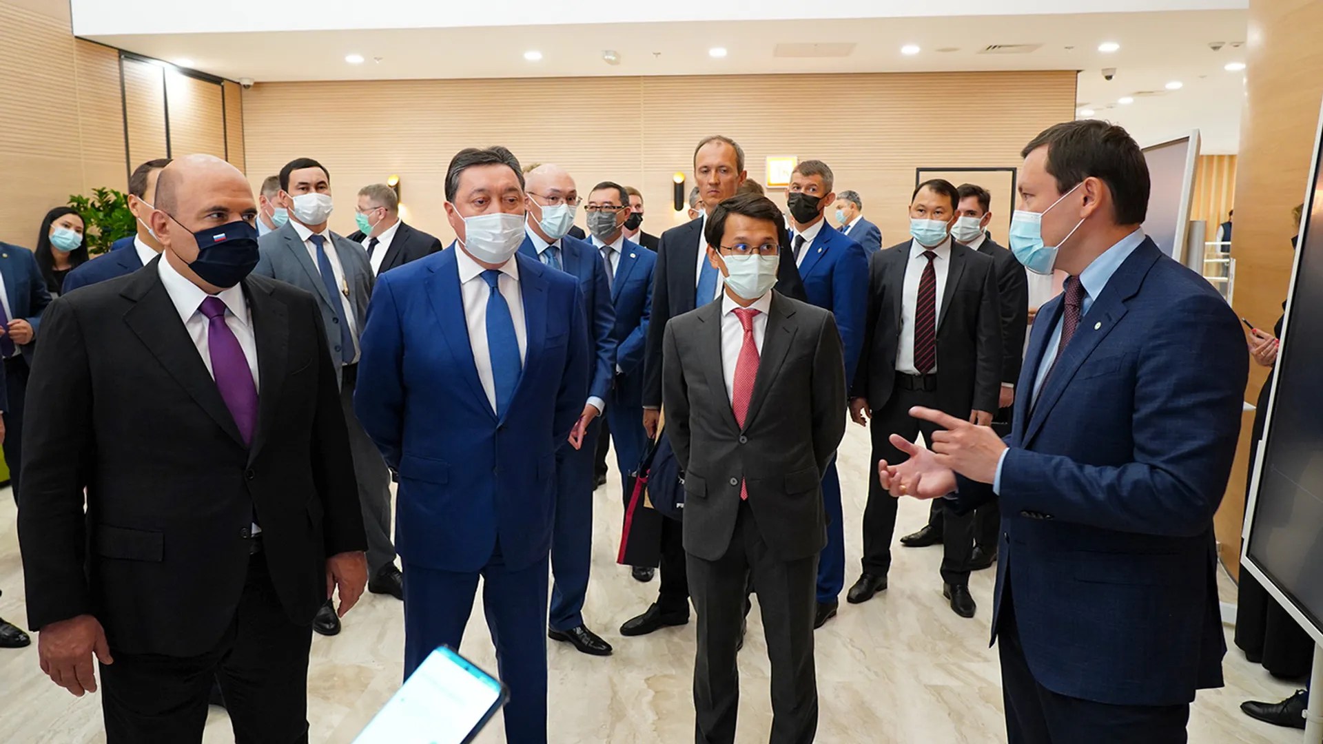 Капитал - Аскар Мамин провел переговоры с главой Правительства России Михаилом Мишустиным