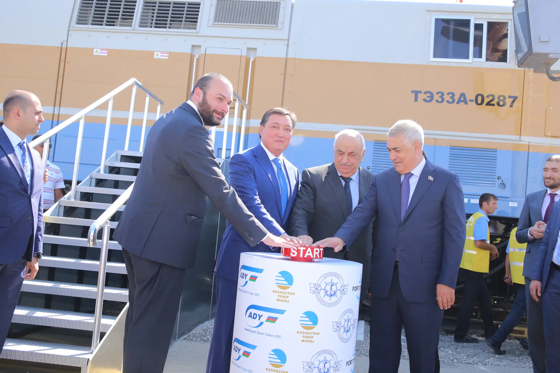 Капитал - В Баку прибыла первая партия казахстанских тепловозов серии Evolution