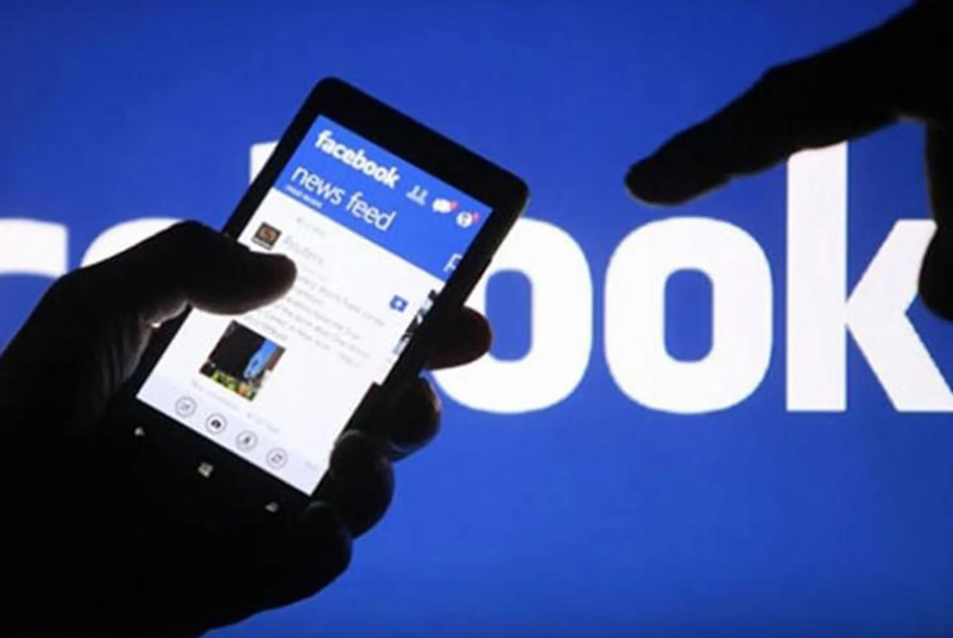 Капитал - Facebook запустил функцию расширенного поиска