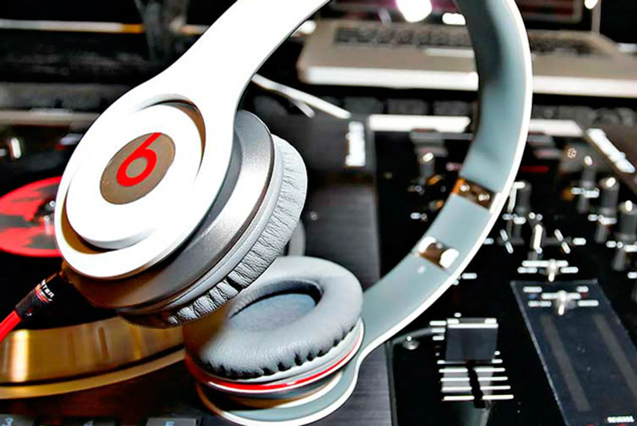 Apple заключила сделку на $3 млрд - Image Kapital.kz