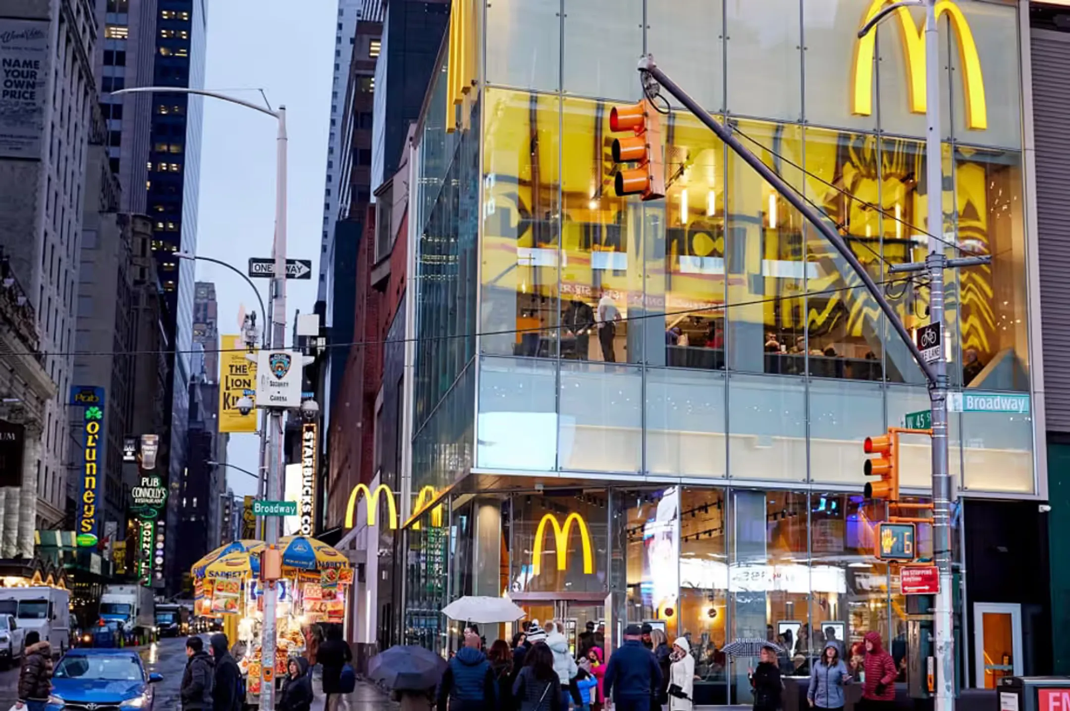 McDonald’s  на Таймс-сквер (Нью-Йорк, США). Фото: corporate.mcdonalds.com