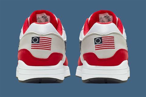 Nike прекратил продажу кроссовок с первым флагом США- Kapital.kz